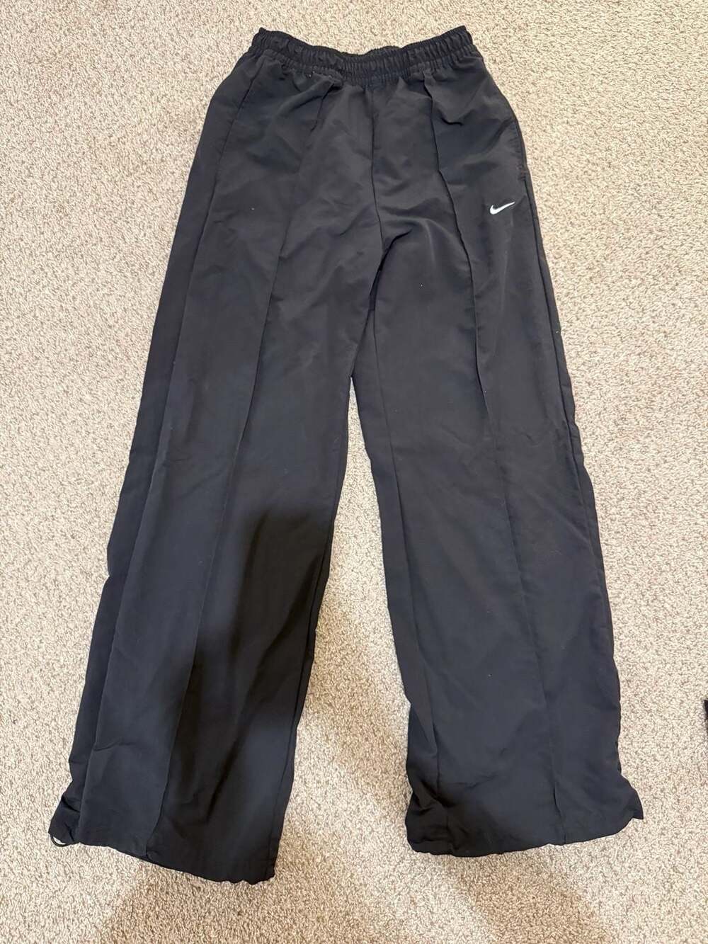 Nike Women's Black Wide Leg Athletic Pants Size Small
